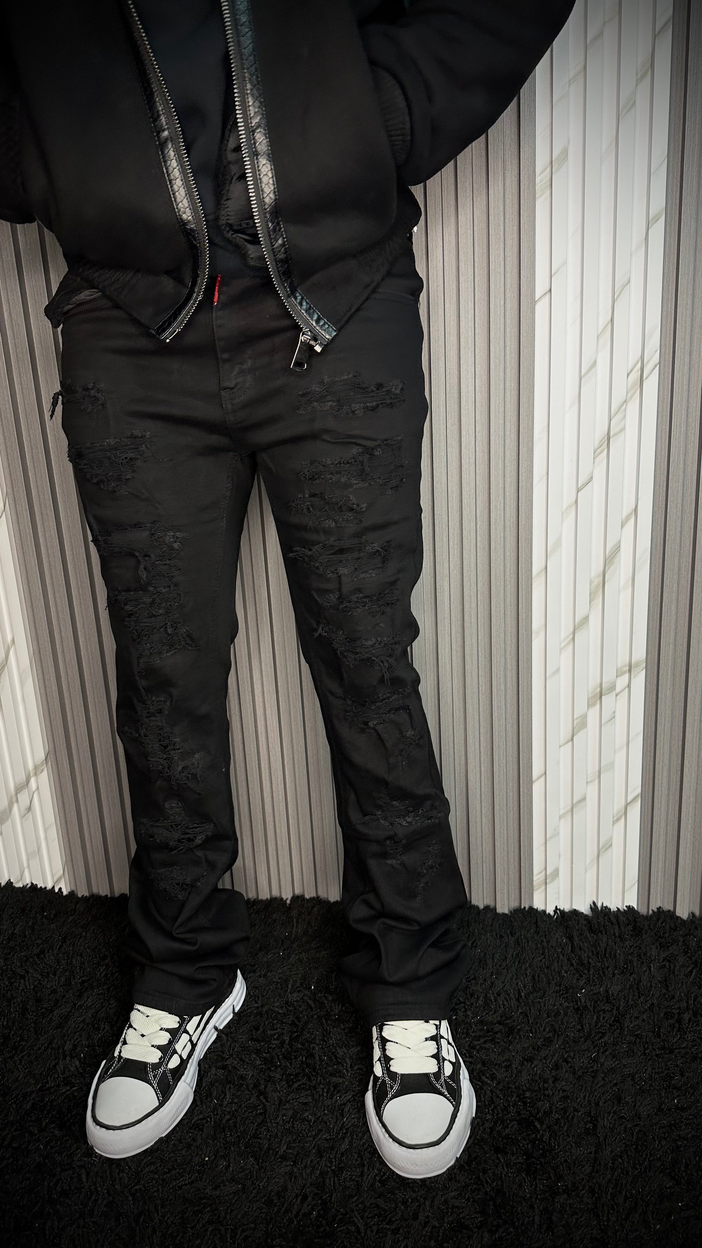 FLARE JEANS BLACK